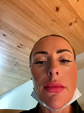 EmaSalis online show from September 15, 2025, 10:15 am