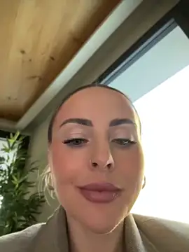 EmaSalis online show from April 15, 2026, 9:05 am