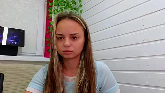 Misss Vikk online show from October 24, 2025, 6:43 am