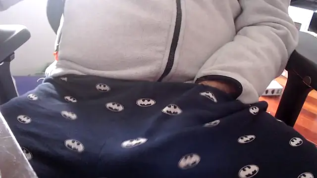 erectiumm online show from November 16, 2025, 2:55 pm