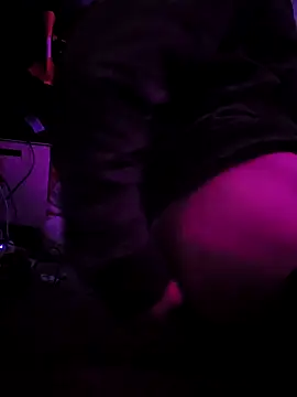 mommyslittlefemboy online show from March 23, 2025, 7:53 am