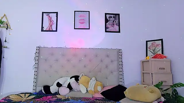 Sweet baby hellen online show from March 20, 2026, 8:14 pm