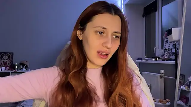 Snapshot of Uniarten chatting on December 5, 2025, 7:43 pm Uniarten online show from December 5, 2025, 7:43 pm