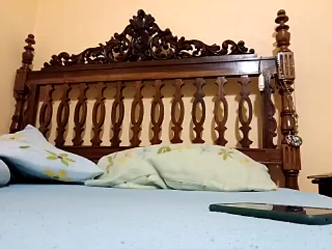 White rabbit  online show from February 13, 2026, 9:33 pm