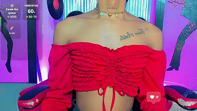 nickyminach  online show from April 7, 2026, 7:25 pm