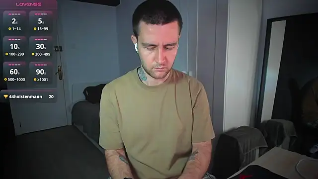 HonestAndrew online show from February 4, 2025, 1:38 pm