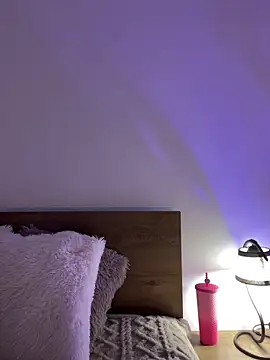 Eva Ryen online show from November 5, 2025, 4:51 pm