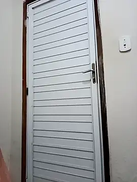 VIC22SECRET online show from February 21, 2025, 1:11 am