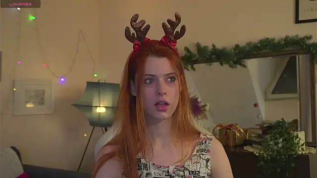 Snapshot of doll_lesli chatting on December 29, 2024, 2:31 pm doll lesli online show from December 29, 2024, 2:31 pm