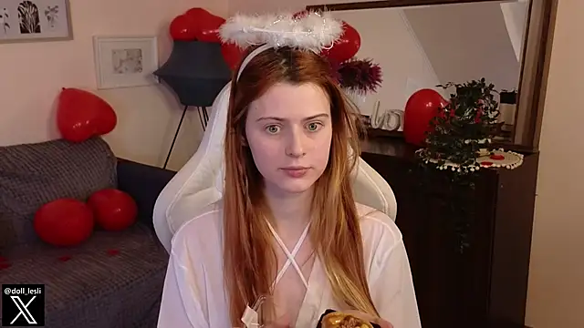 Snapshot of doll_lesli chatting on February 15, 2025, 6:01 pm doll lesli online show from February 15, 2025, 6:01 pm