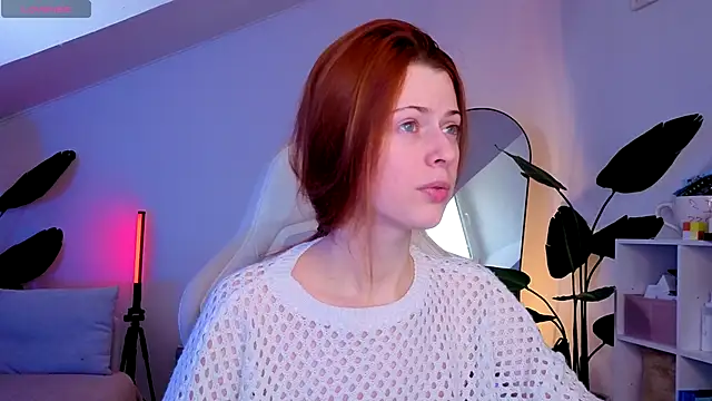 Snapshot of doll_lesli chatting on November 29, 2025, 10:07 am doll lesli online show from November 29, 2025, 10:07 am