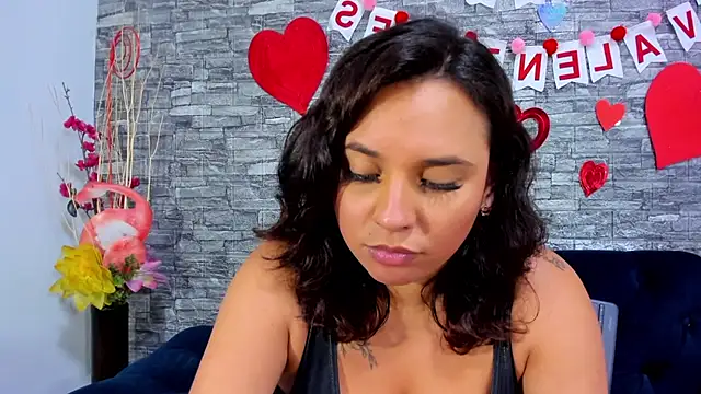 LizzRouse online show from February 11, 2025, 12:49 am