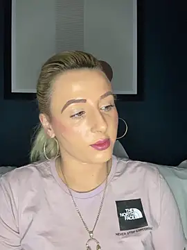 Strongqueen online show from February 9, 2025, 8:34 pm