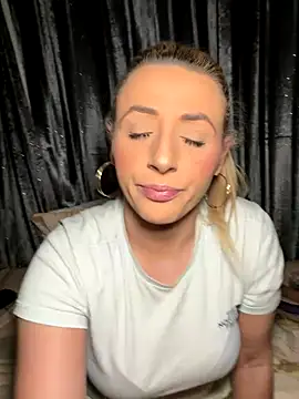 Strongqueen online show from December 2, 2025, 8:26 pm