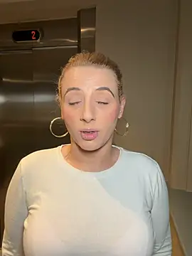 Strongqueen online show from January 8, 2026, 9:17 pm