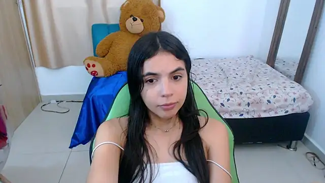  elenna online show from March 6, 2025, 8:27 pm