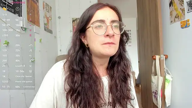 linda giggle online show from October 25, 2025, 2:56 pm