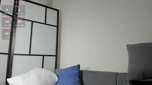 Amber Foks online show from October 26, 2025, 7:25 am