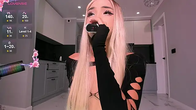 Snapshot of mikio_san chatting on February 15, 2026, 11:08 am mikio san online show from February 15, 2026, 11:08 am