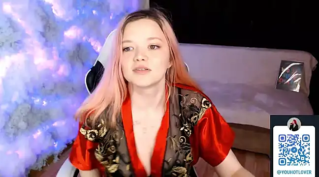 mary lunar online show from March 14, 2025, 11:12 am