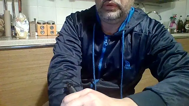 Snapshot of woww791 chatting on November 19, 2025, 8:42 pm woww791 online show from November 19, 2025, 8:42 pm