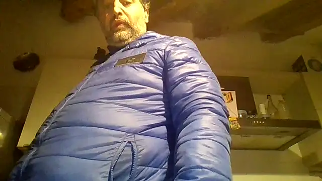 Snapshot of woww791 chatting on December 19, 2025, 1:18 pm woww791 online show from December 19, 2025, 1:18 pm