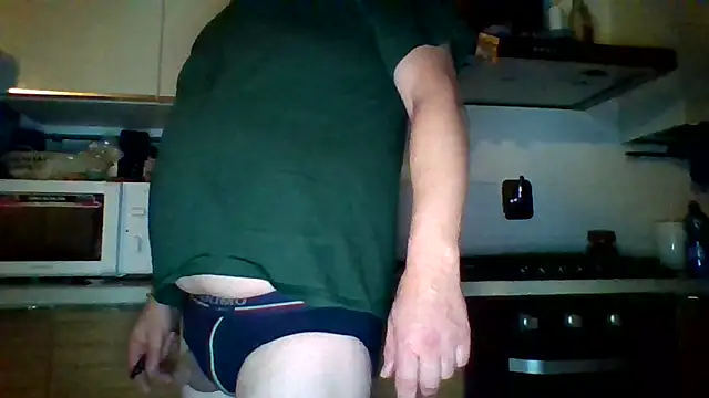 Snapshot of woww791 chatting on January 18, 2026, 1:42 am woww791 online show from January 18, 2026, 1:42 am