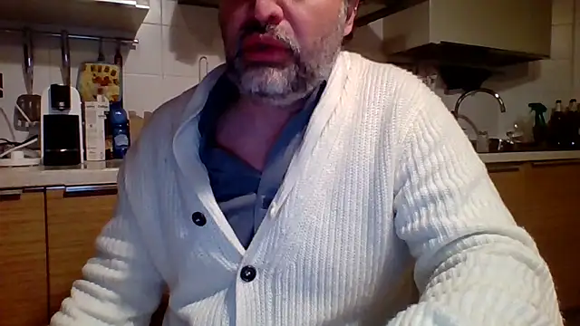 Snapshot of woww791 chatting on February 1, 2026, 9:46 pm woww791 online show from February 1, 2026, 9:46 pm