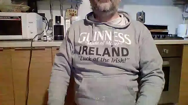 Snapshot of woww791 chatting on February 4, 2026, 6:47 pm woww791 online show from February 4, 2026, 6:47 pm