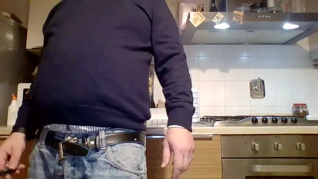 Snapshot of woww791 chatting on February 13, 2026, 8:49 pm woww791 online show from February 13, 2026, 8:49 pm