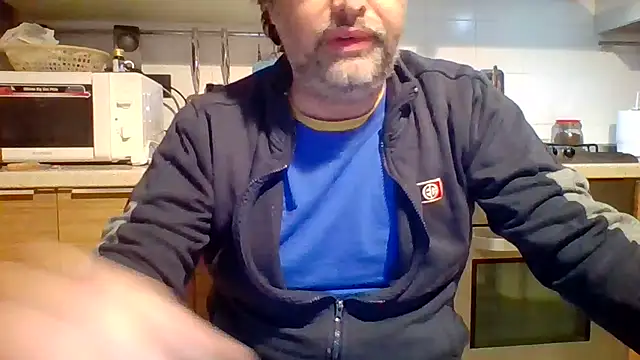 Snapshot of woww791 chatting on February 17, 2026, 2:24 pm woww791 online show from February 17, 2026, 2:24 pm