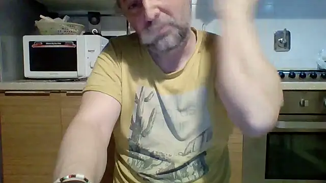 Snapshot of woww791 chatting on February 20, 2026, 7:47 pm woww791 online show from February 20, 2026, 7:47 pm