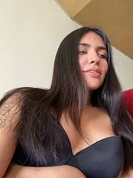 DaphneUwu online show from December 15, 2024, 8:36 pm