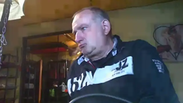 jeanlulu online show from October 28, 2025, 8:55 pm