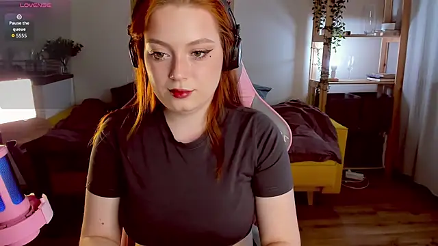 Sofy Benson online show from September 24, 2025, 1:58 pm