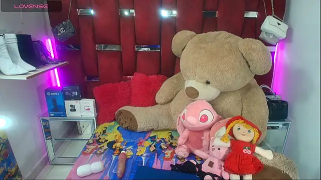 Snapshot of Ginna_doll chatting on May 16, 2026, 6:28 pm Ginna doll online show from May 16, 2026, 6:28 pm