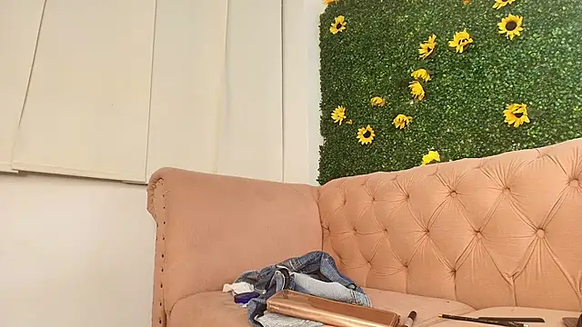 kristyl paez online show from March 9, 2025, 7:48 pm