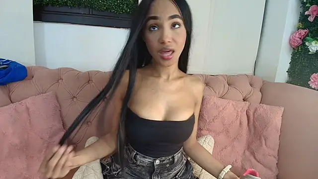 kristyl paez online show from October 23, 2025, 1:54 pm