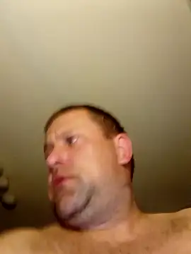 Wrwhat84 online show from April 14, 2026, 8:26 pm