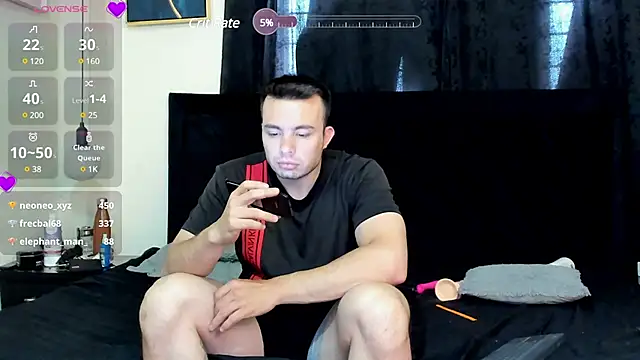 lissandthor13 online show from February 19, 2025, 4:22 pm