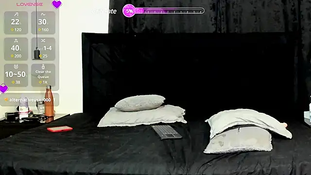 lissandthor13 online show from February 21, 2025, 10:17 am