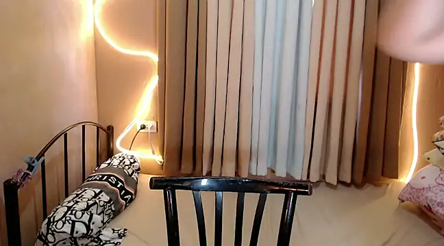 Itsme claire online show from January 27, 2025, 3:04 am