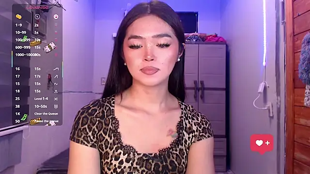 Itsme claire online show from October 28, 2025, 1:09 am