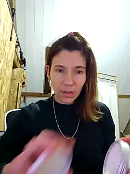 Lina lou4 online show from December 16, 2024, 5:11 pm