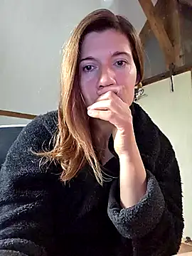 Lina lou4 online show from October 27, 2025, 8:51 am