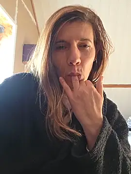 Lina lou4 online show from December 16, 2025, 9:47 am