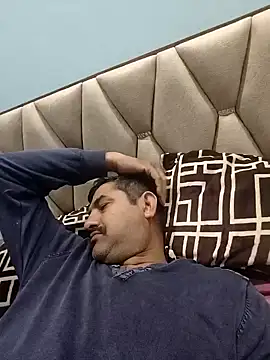 Amandev7 online show from February 7, 2026, 12:53 pm