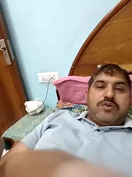 Amandev7 online show from April 22, 2026, 4:48 am