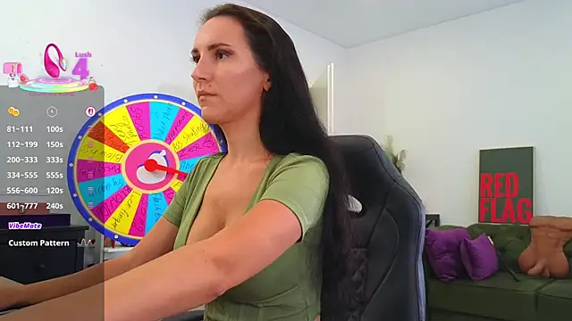 Snapshot of EvaKeks chatting on September 14, 2025, 5:23 pm EvaKeks online show from September 14, 2025, 5:23 pm