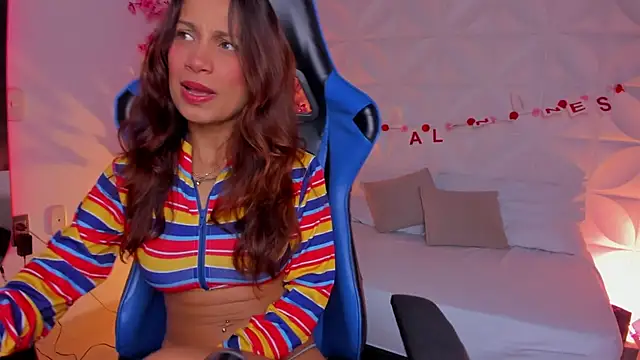 cora 22 online show from February 15, 2026, 12:14 pm